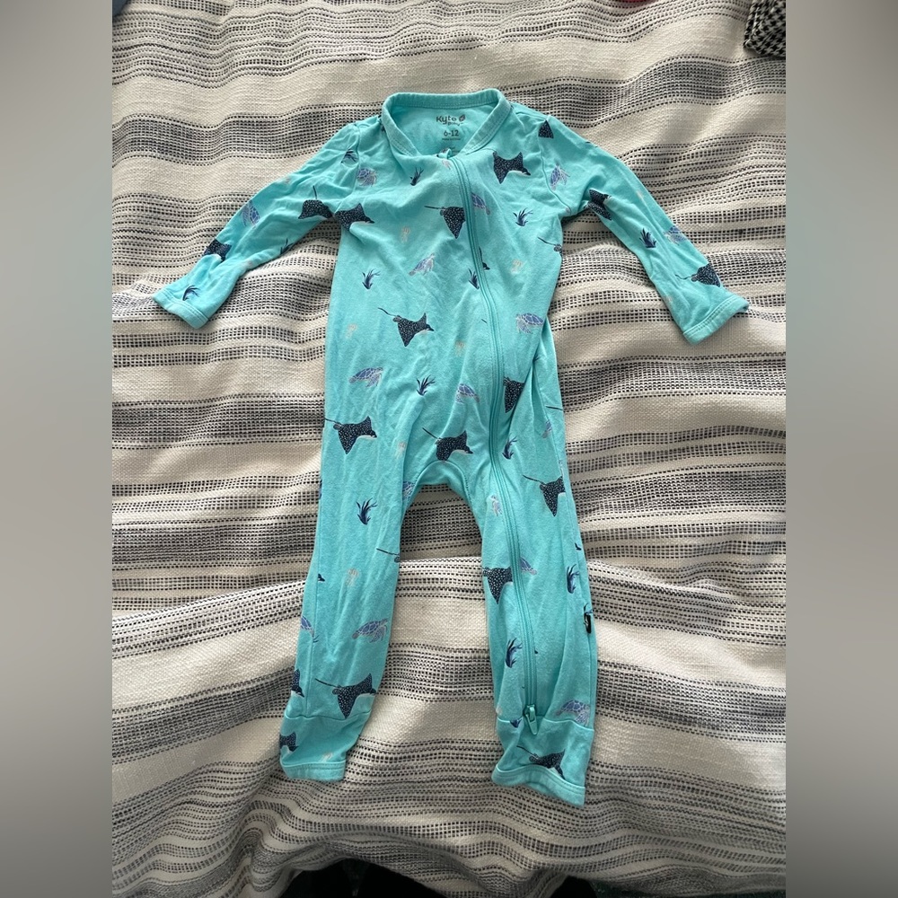 Kyte baby zippered romper in eagle ray